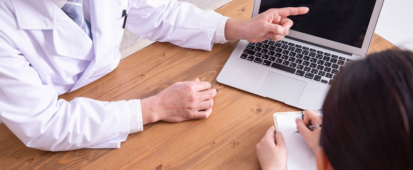 �������N���j�b�N���S